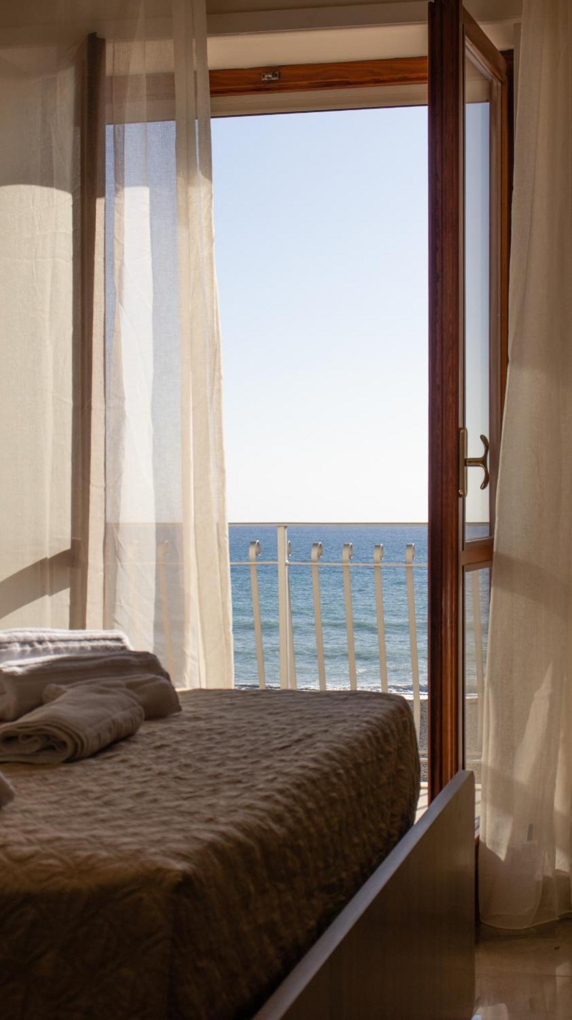 Bed & Breakfast Nonno Gigi - Falerna Marina Eksteriør billede